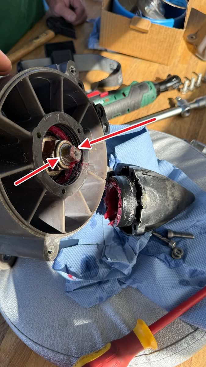Rot Markierter 30-Mm-Sechskant Und Markierte Wrench Flats Am Wellenende
