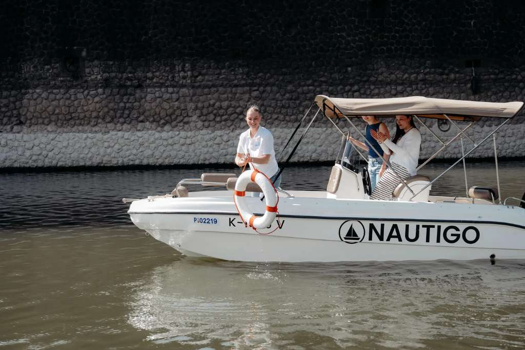 Praxisausbildung Auf Dem Wasser
