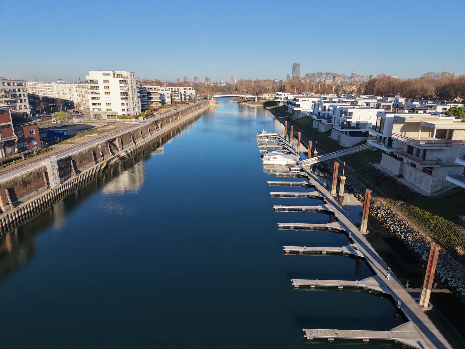 Luftbild Der Marina Im Mannheimer Hafenbecken