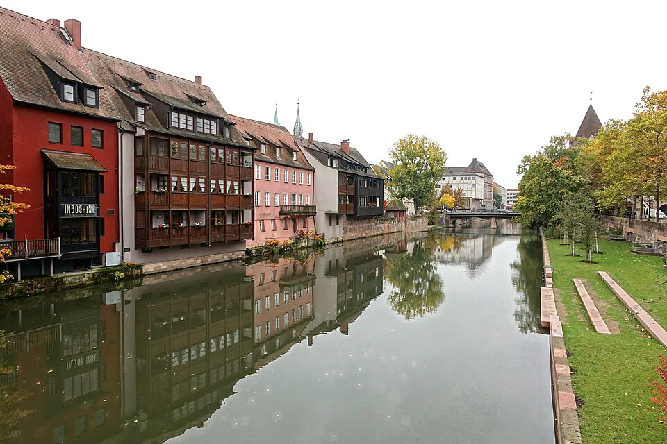 Pegnitz In Nürnberg – Historische Altstadt Am Fluss